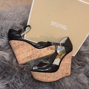 MICHAEL KORS “Ivana Wedge” - black, leather, NWT